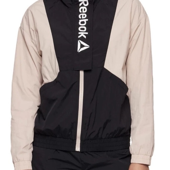 Reebok Jackets & Blazers - Reebok Two-Tone Black and Cream Jacket
